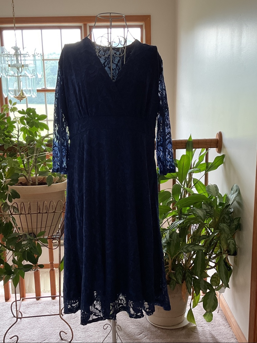 Women's Navy Lace V-Neck Dress Size 14W